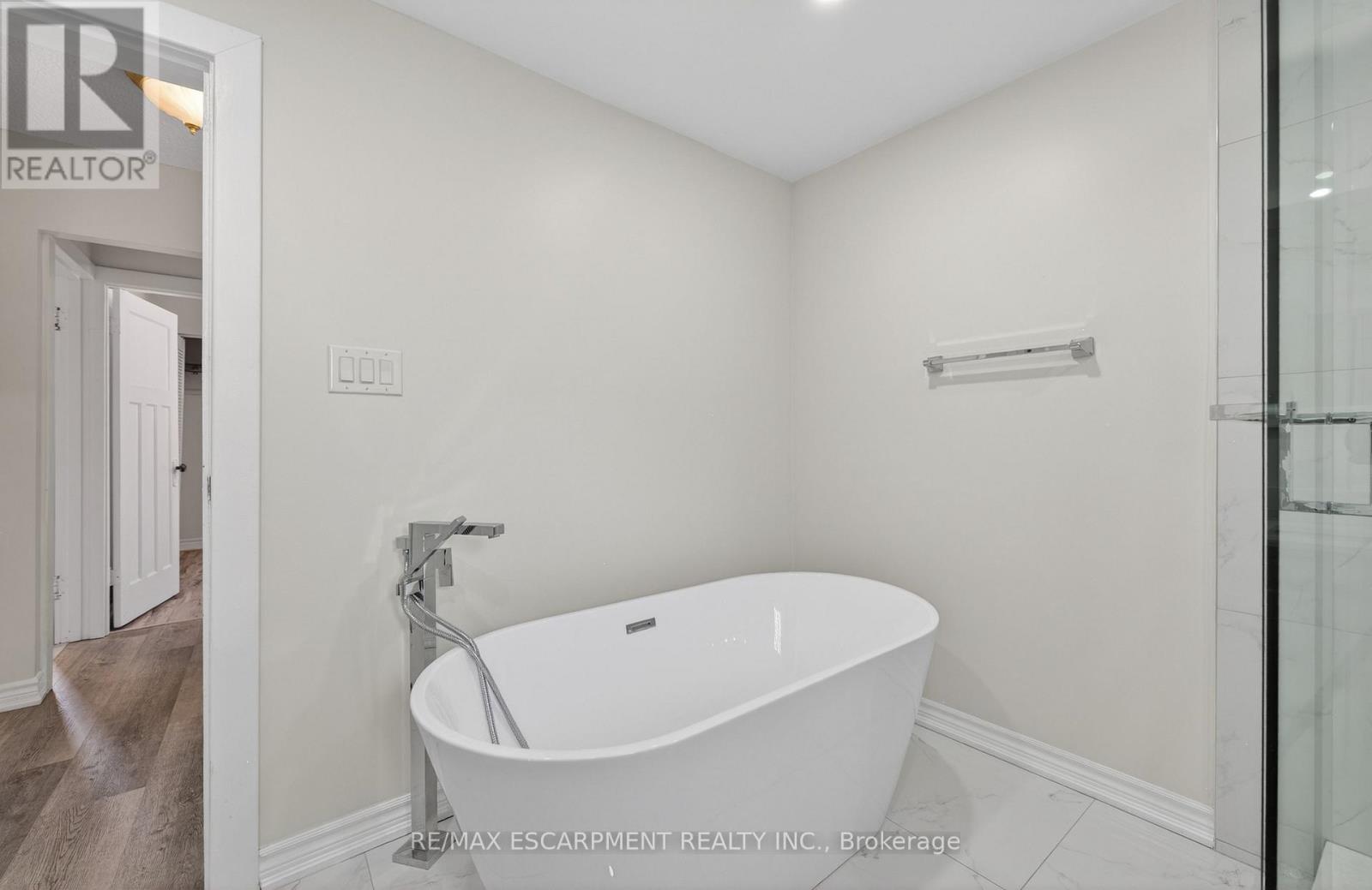 2296 New Street, Burlington, Ontario  L7R 1J3 - Photo 36 - W12855494