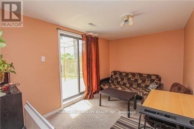 Upper Level - 31 Lakeland Drive, Toronto, Ontario  M9V 1M8 - Photo 14 - W12855506