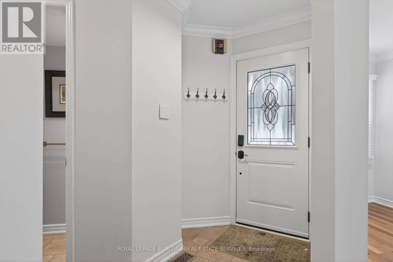 11 - 2065 Sixth Line, Oakville, Ontario  L6H 5R8 - Photo 4 - W12855510