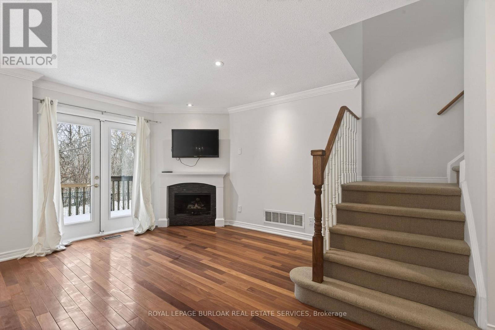 11 - 2065 Sixth Line, Oakville, Ontario  L6H 5R8 - Photo 7 - W12855510