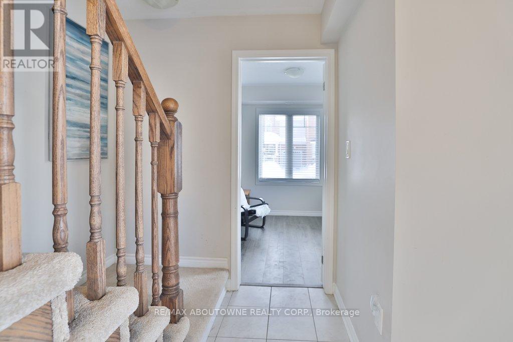 1133 Duignan Crescent, Milton, Ontario  L9E 1C3 - Photo 6 - W12855512