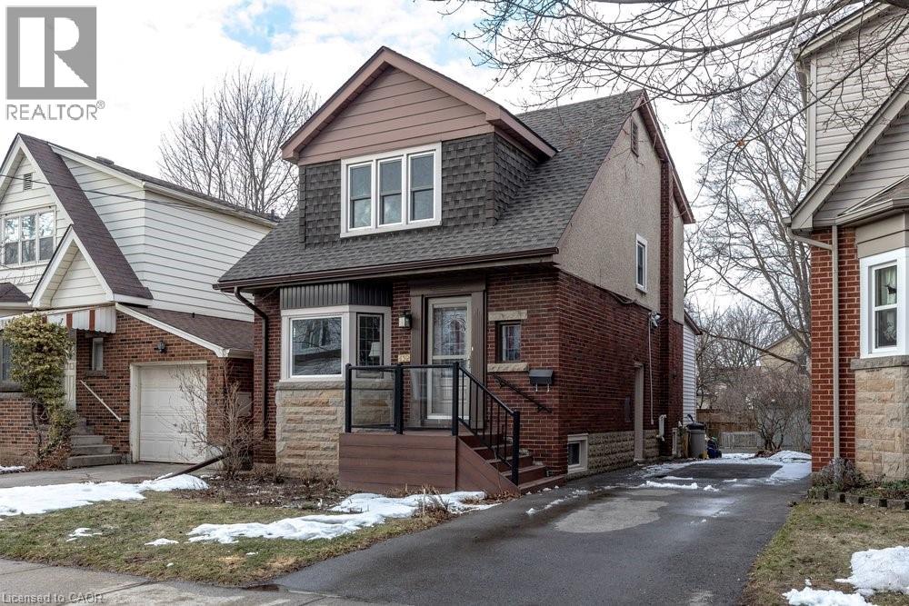 132 Glen Road, Hamilton, Ontario  L8S 3M9 - Photo 2 - 40808207