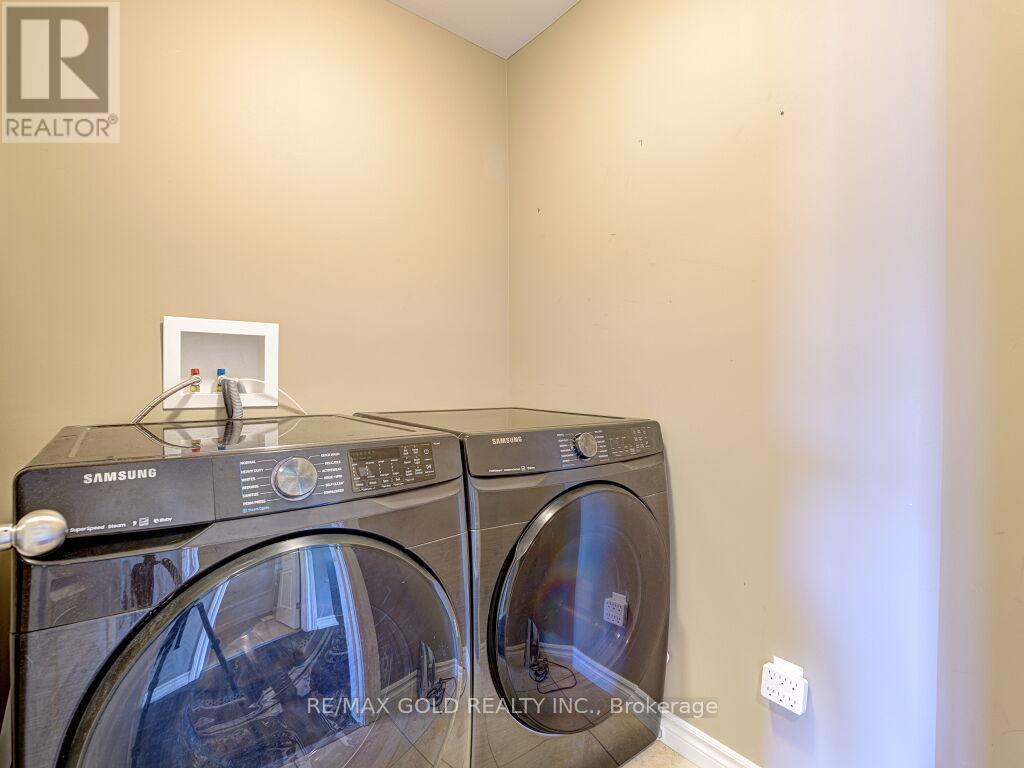 35 - 960 Bitterbush Crescent, London North, Ontario  N6H 0G1 - Photo 29 - X12834554