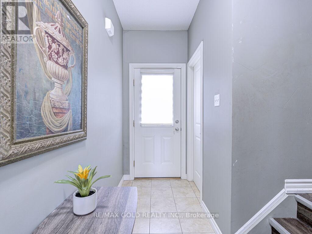 35 - 960 Bitterbush Crescent, London North, Ontario  N6H 0G1 - Photo 44 - X12834554