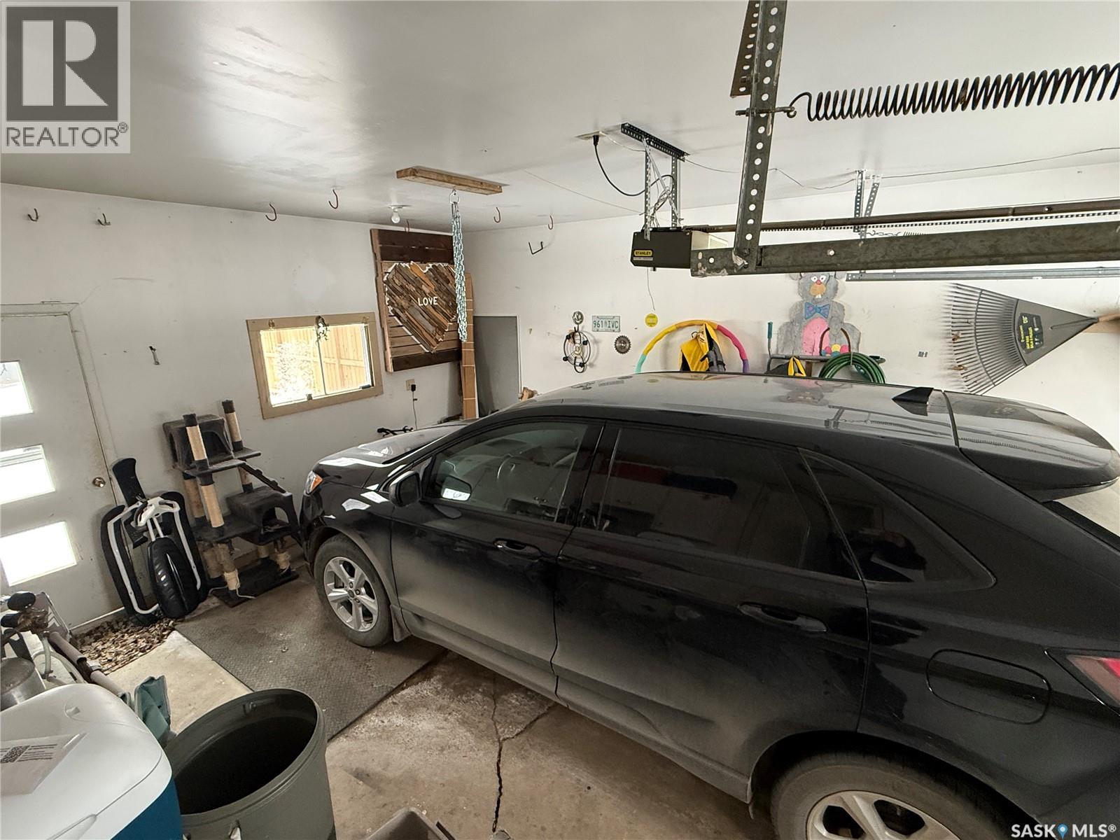 708 Brimacombe Drive, Weyburn, Saskatchewan  S4H 2P8 - Photo 22 - SK029890