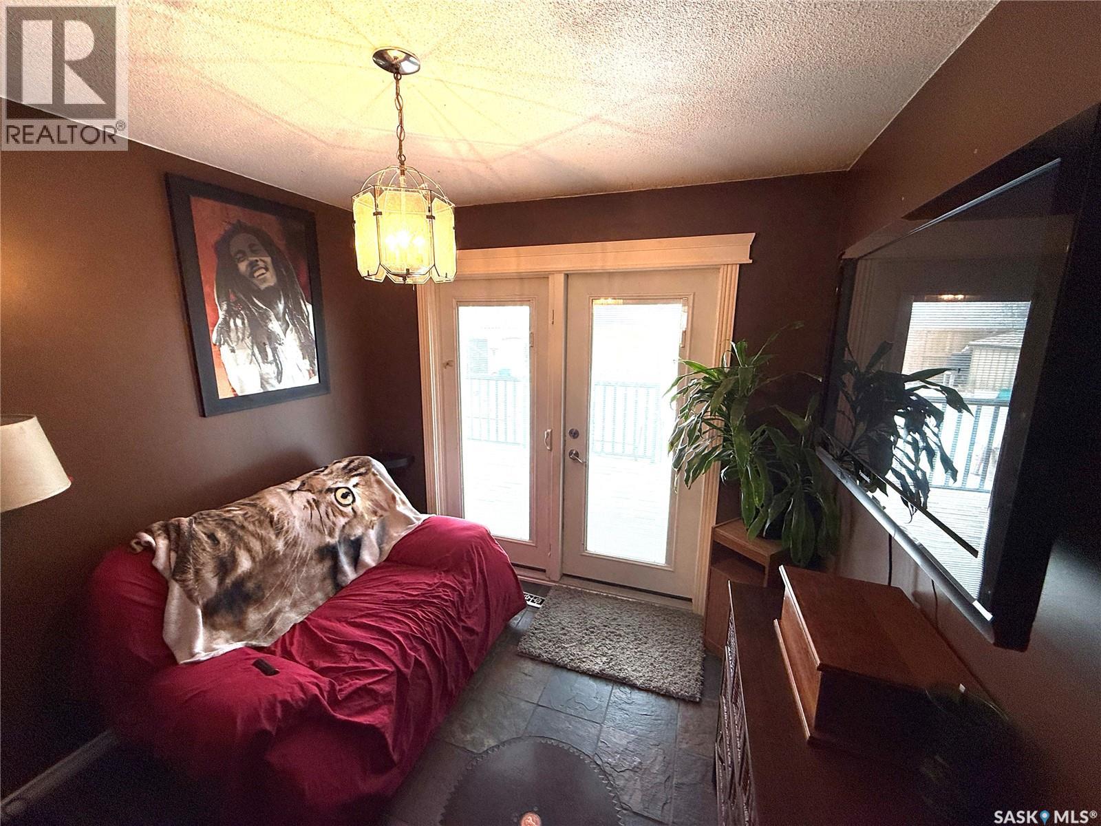 708 Brimacombe Drive, Weyburn, Saskatchewan  S4H 2P8 - Photo 9 - SK029890