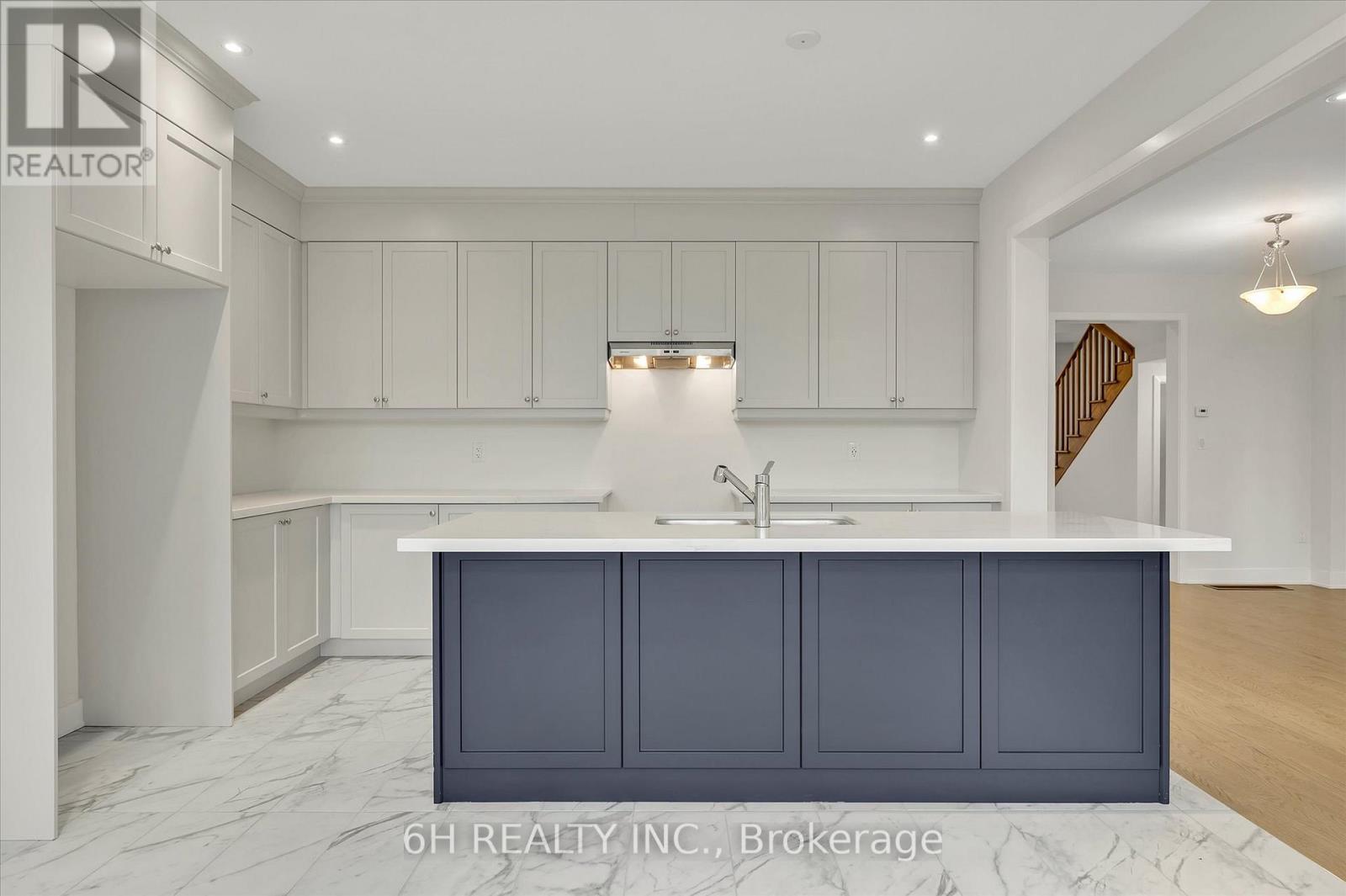 805 Griffin Trail, Peterborough (Monaghan Ward 2), Ontario  K9K 0J1 - Photo 12 - X12814316