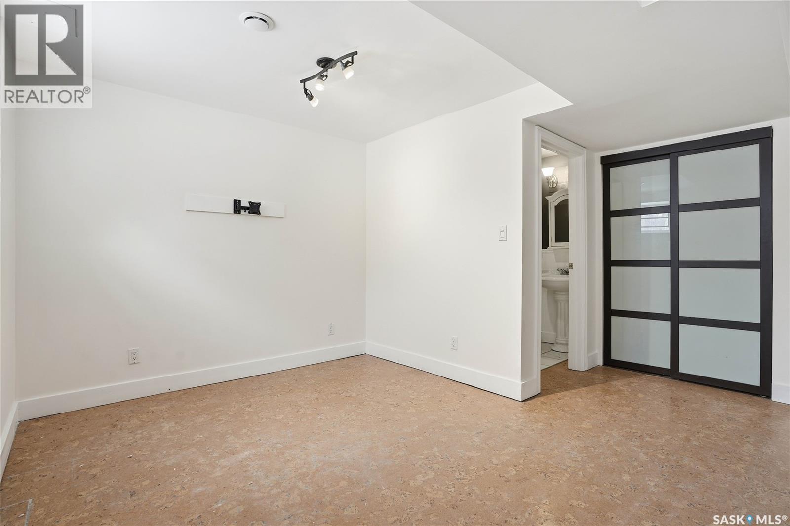 2160 Osler Street, Regina, Saskatchewan  S4P 1W6 - Photo 32 - SK029787