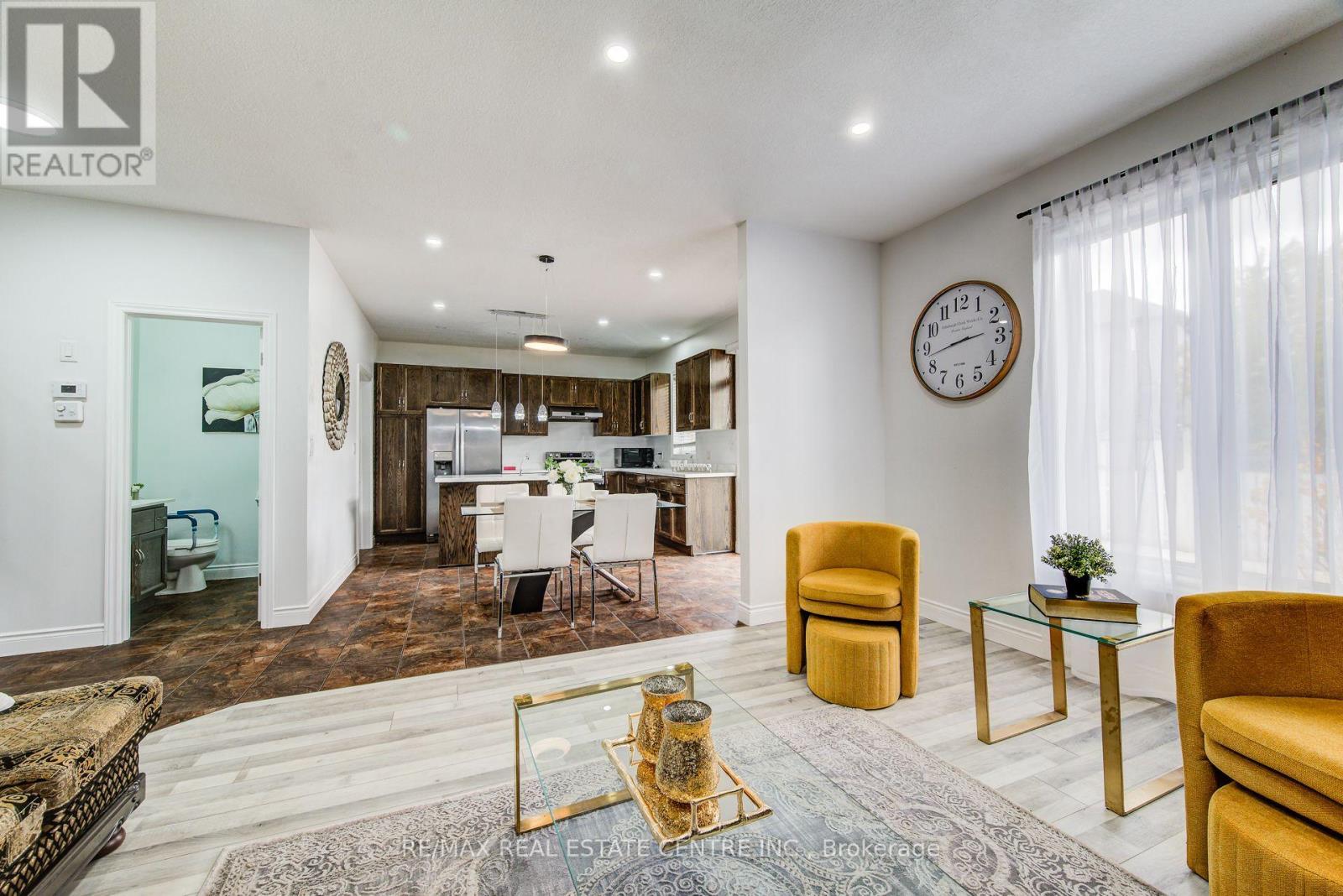 617 Thorndale Drive, Waterloo, Ontario  N2T 0A9 - Photo 12 - X12855436