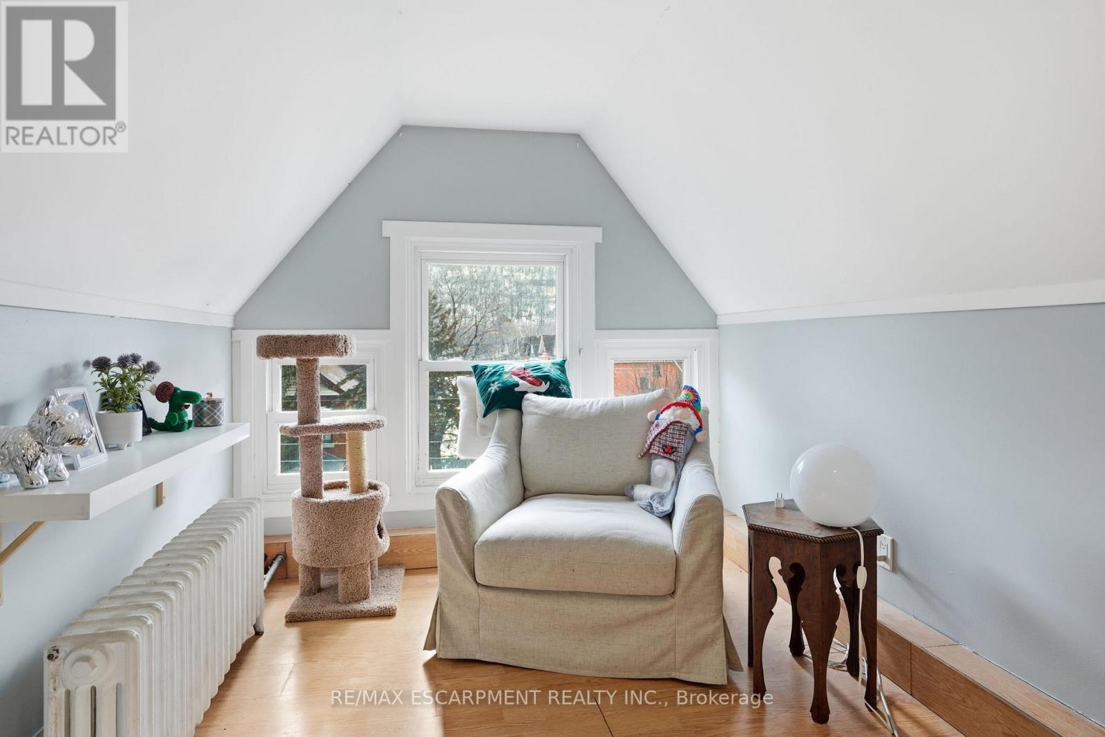 147 Emerald Street S, Hamilton (Stinson), Ontario  L8N 2V4 - Photo 34 - X12855452