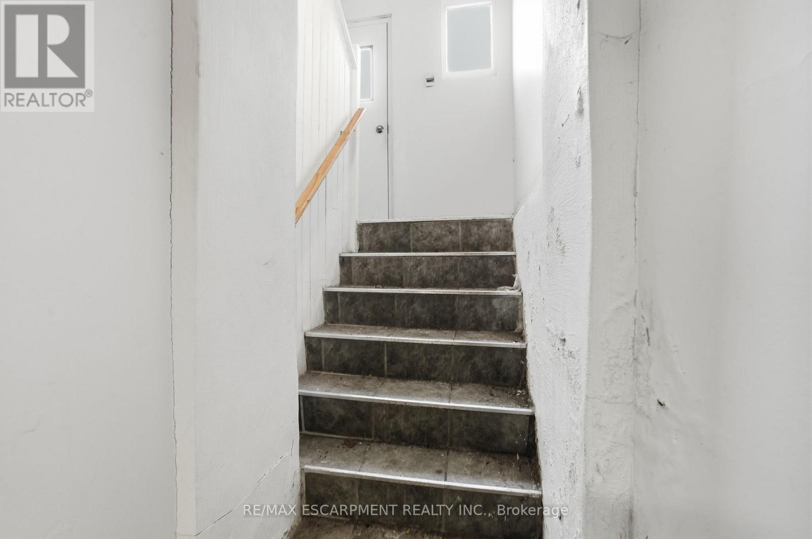 147 Emerald Street S, Hamilton (Stinson), Ontario  L8N 2V4 - Photo 43 - X12855452