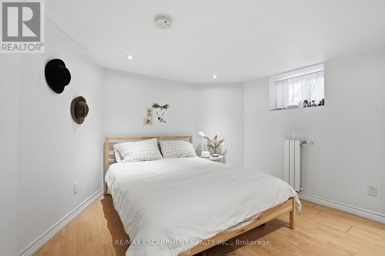 147 Emerald Street S, Hamilton (Stinson), Ontario  L8N 2V4 - Photo 48 - X12855452