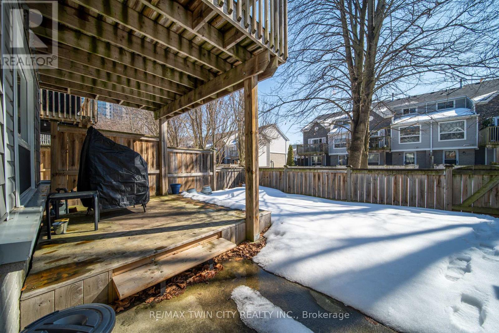 23 - 54 Green Valley Drive, Kitchener, Ontario  N2P 1Z9 - Photo 33 - X12855462