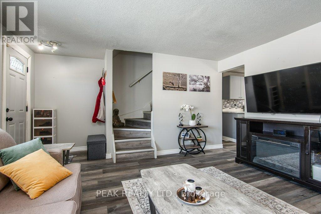 696 Parkview Crescent, Cambridge, Ontario  N3H 4X7 - Photo 10 - X12855486