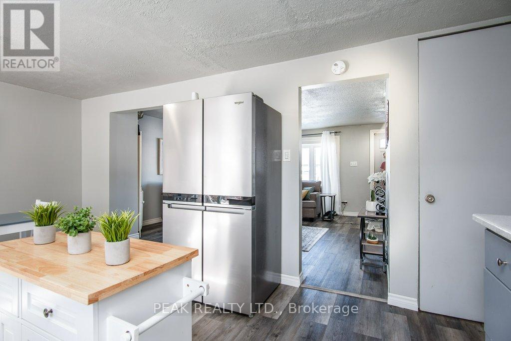 696 Parkview Crescent, Cambridge, Ontario  N3H 4X7 - Photo 17 - X12855486