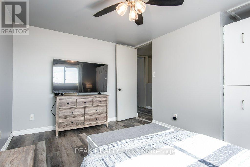 696 Parkview Crescent, Cambridge, Ontario  N3H 4X7 - Photo 25 - X12855486