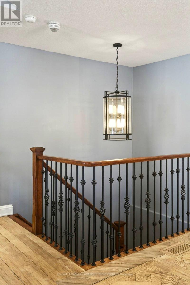 389 Clarendon Drive, Hamilton (Ancaster), Ontario  L9G 2Z1 - Photo 28 - X12855526