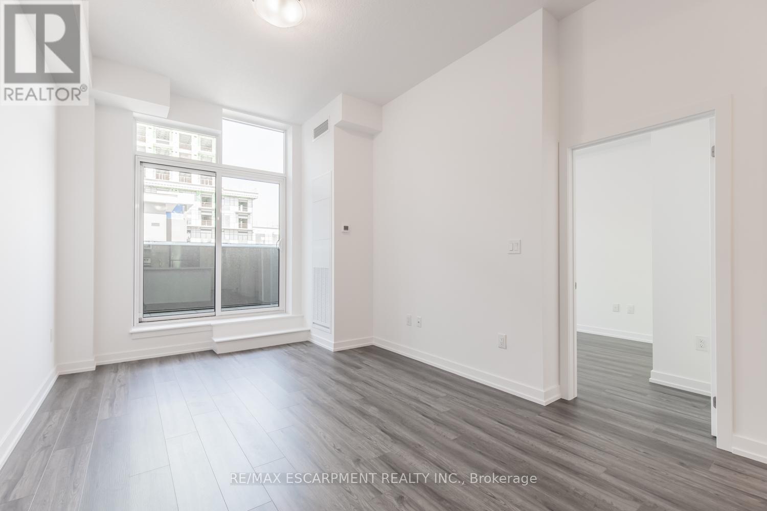 516 - 460 Dundas Street, Hamilton (Waterdown), Ontario  L8B 2A5 - Photo 14 - X12855534