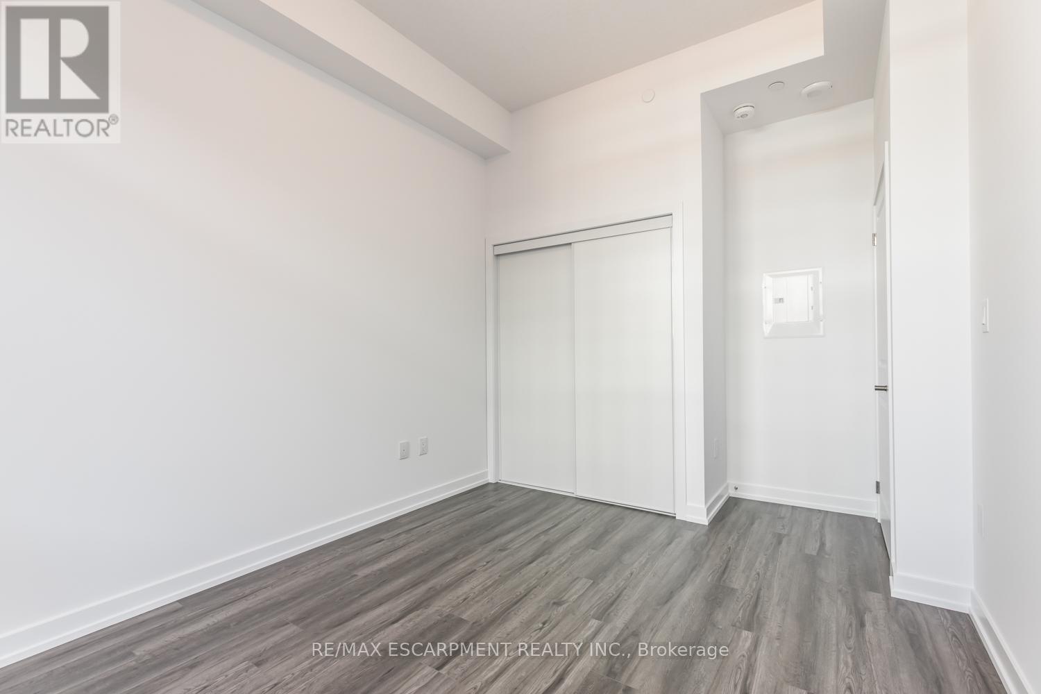 516 - 460 Dundas Street, Hamilton (Waterdown), Ontario  L8B 2A5 - Photo 22 - X12855534