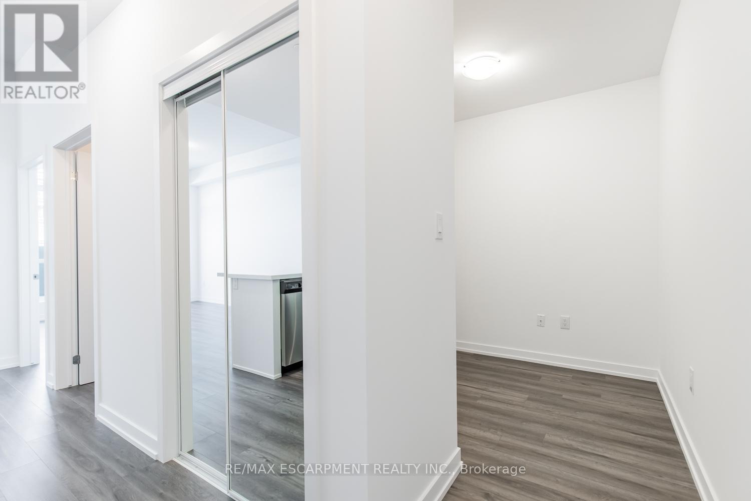 516 - 460 Dundas Street, Hamilton (Waterdown), Ontario  L8B 2A5 - Photo 26 - X12855534