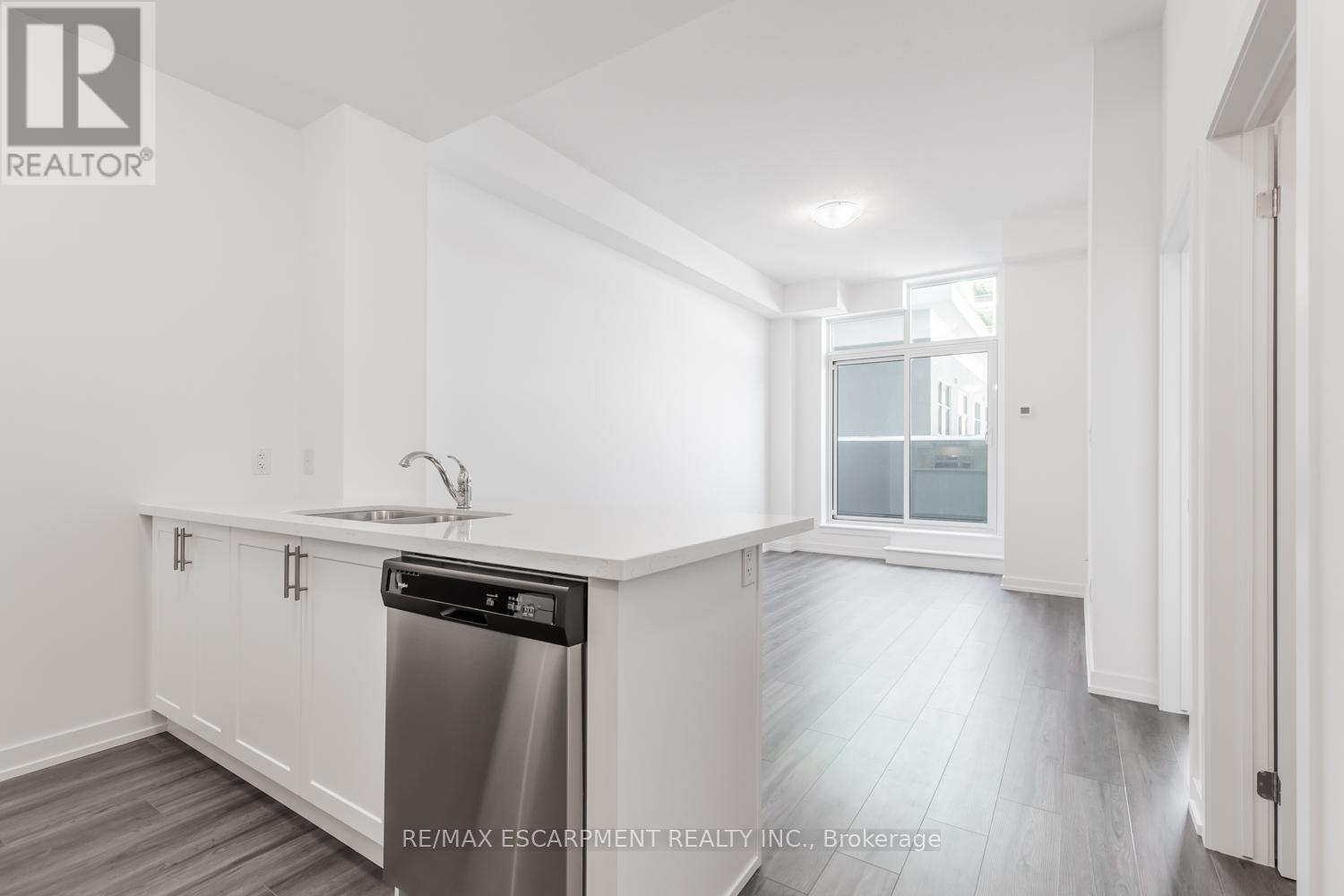 516 - 460 Dundas Street, Hamilton (Waterdown), Ontario  L8B 2A5 - Photo 9 - X12855534