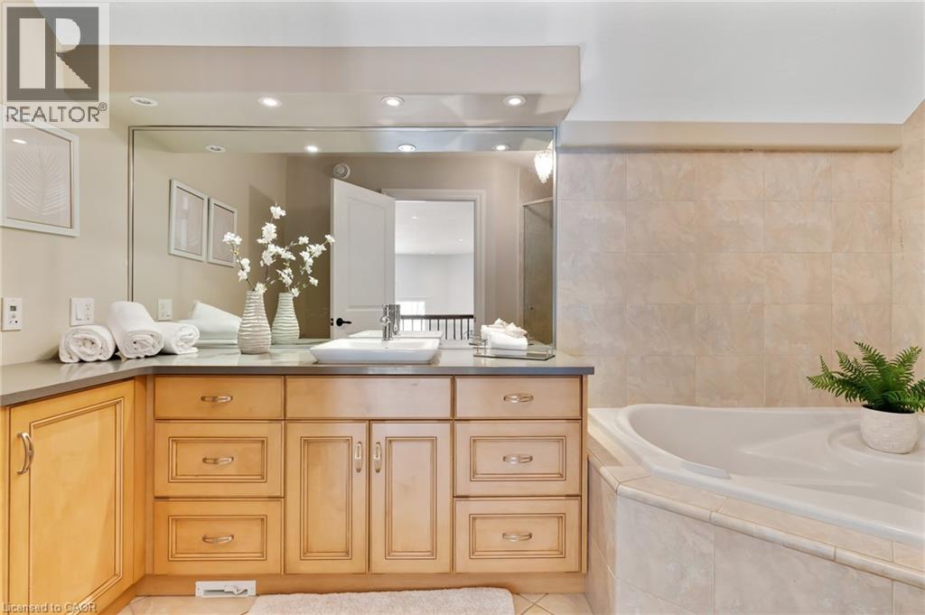 443 Malabar Drive, Waterloo, Ontario  N2K 2P7 - Photo 31 - 40806515