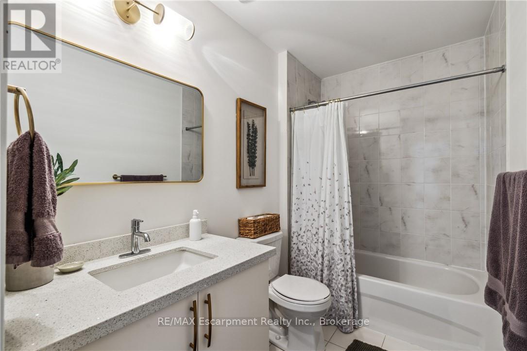 31 - 54 Nisbet Boulevard, Hamilton (Waterdown), Ontario  L8B 0Y3 - Photo 13 - X12855690