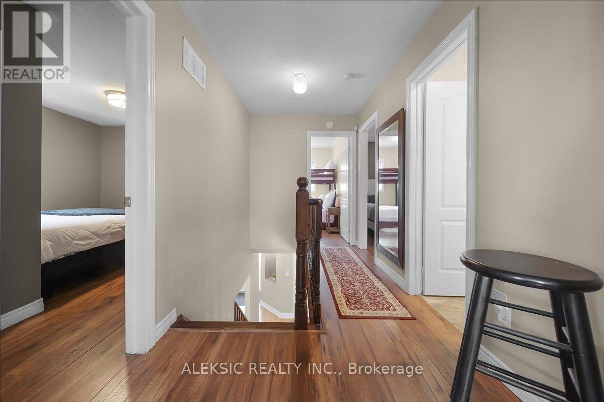 33 Hillpath Crescent, Brampton, Ontario  L6Z 4T7 - Photo 19 - W12787410