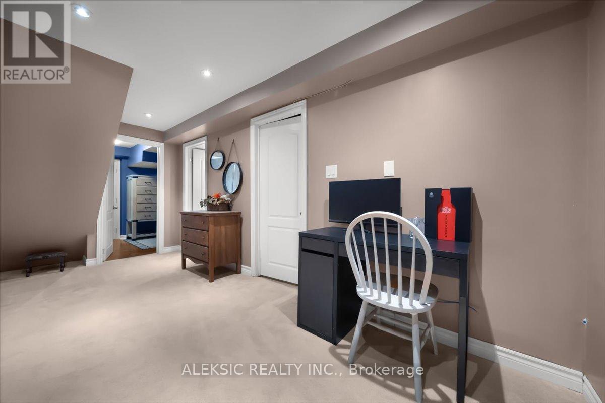 33 Hillpath Crescent, Brampton, Ontario  L6Z 4T7 - Photo 38 - W12787410