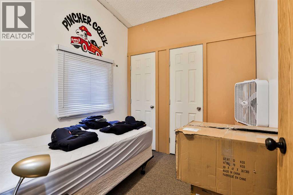 655 Charlotte Street S, Pincher Creek, Alberta  T0K 1W0 - Photo 28 - A2282656