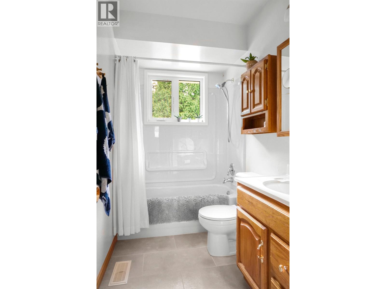 1303 Tweedsmuir Avenue, Kitimat, British Columbia  V8C 1C2 - Photo 11 - R3097030