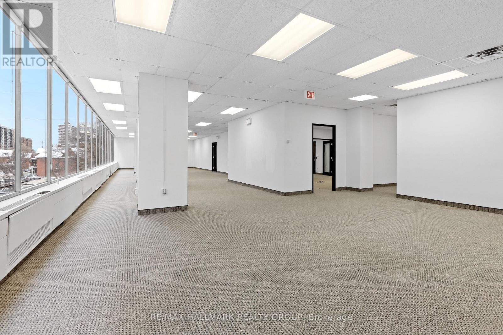 312 - 225 Metcalfe Street, Ottawa, Ontario  K2P 1P9 - Photo 2 - X12855680