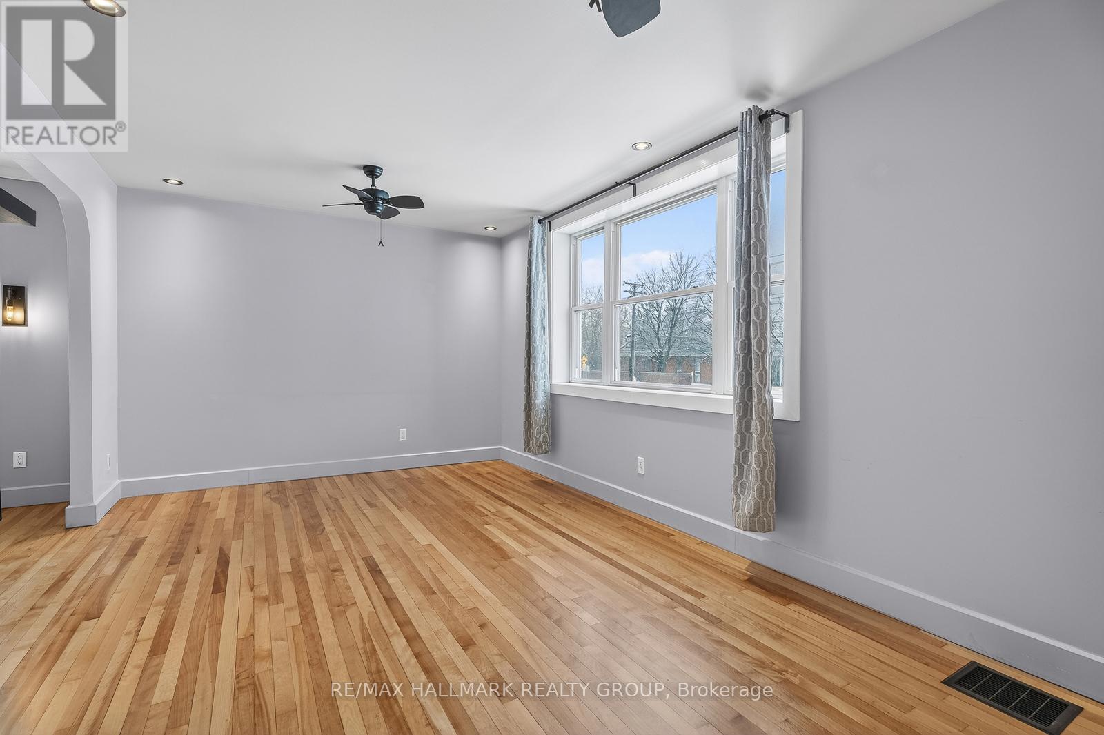 1 - 170 Donald Street, Ottawa, Ontario  K1K 1M9 - Photo 4 - X12855694