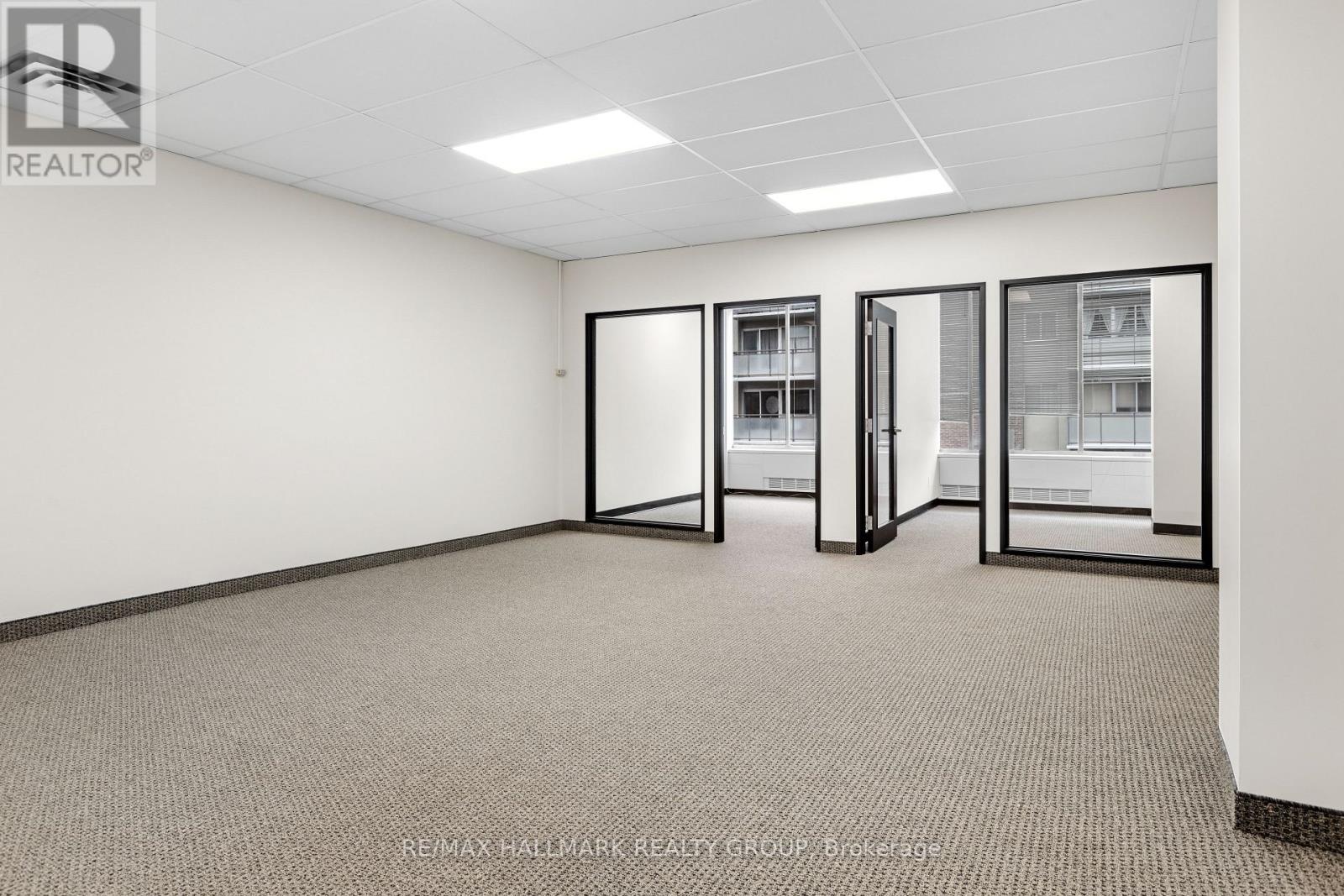 416 - 225 Metcalfe Street, Ottawa, Ontario  K2P 1P9 - Photo 2 - X12855734