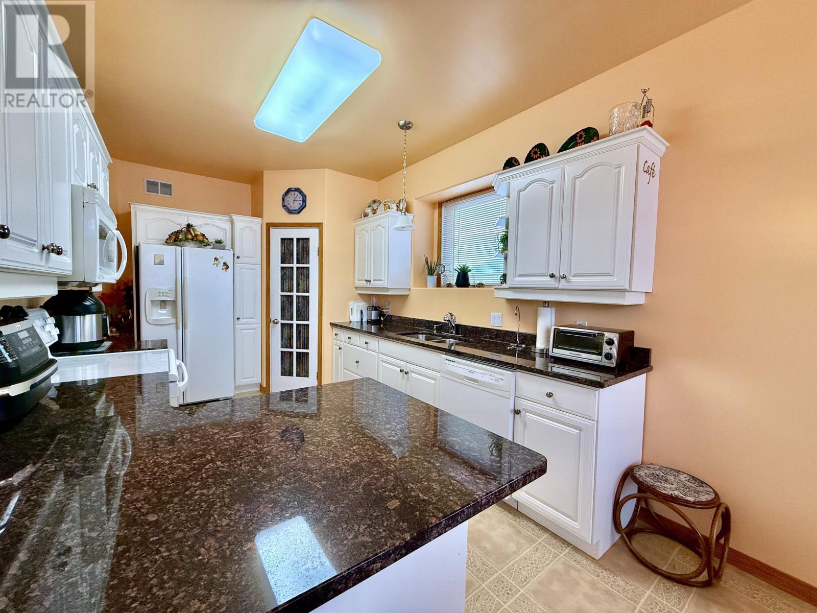 16 Pine Ridge Dr, Kenora, Ontario  P9N 4H6 - Photo 9 - TB2600077