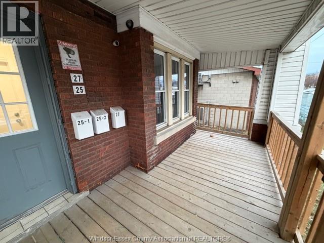 25 Giles Boulevard Unit# Main Level, Windsor, Ontario  N9A 4B6 - Photo 2 - 26004501