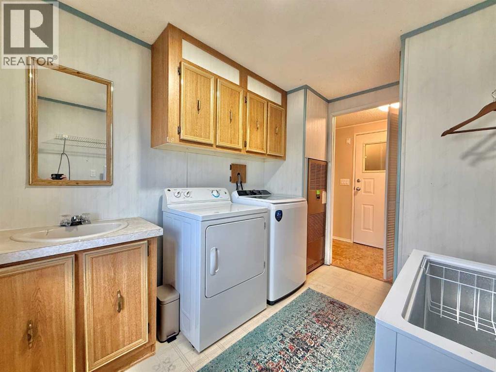 138 Nickerson Avenue, Hinton, Alberta  T7V 1A4 - Photo 20 - A2285490