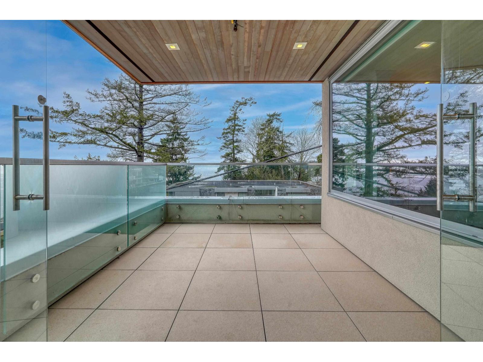 15046 Buena Vista Avenue, White Rock, British Columbia  V4B 1X9 - Photo 35 - R3096979