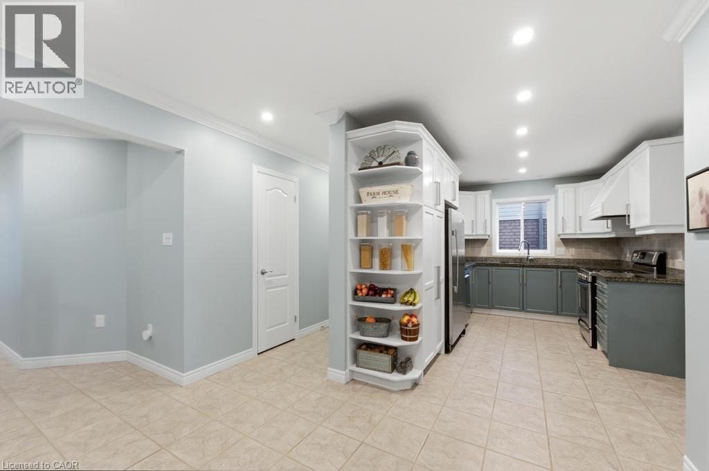 7 Vidal Court, Grimsby, Ontario  L3M 5R8 - Photo 5 - 40810267