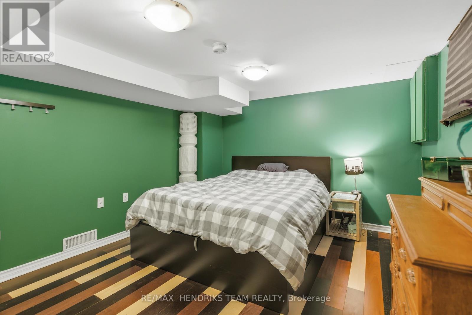 10 Alice Street, St. Catharines, Ontario  L2R 1L7 - Photo 26 - X12855658