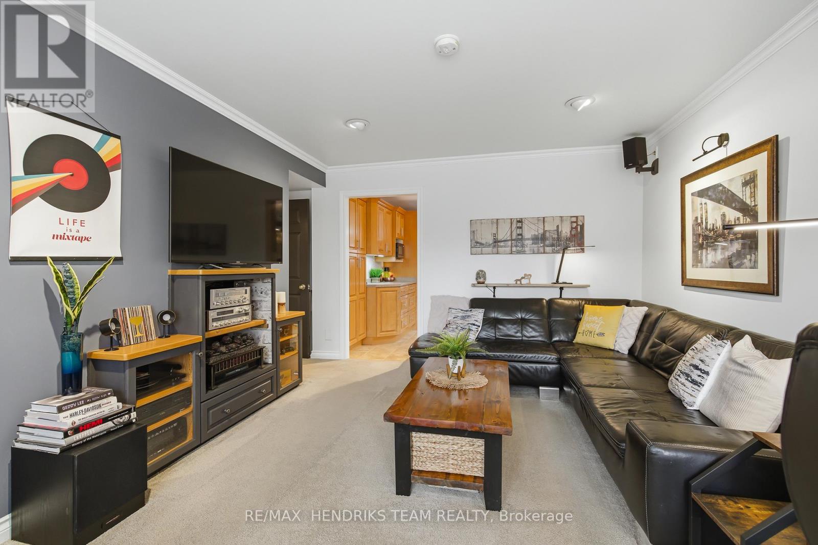 10 Alice Street, St. Catharines, Ontario  L2R 1L7 - Photo 5 - X12855658