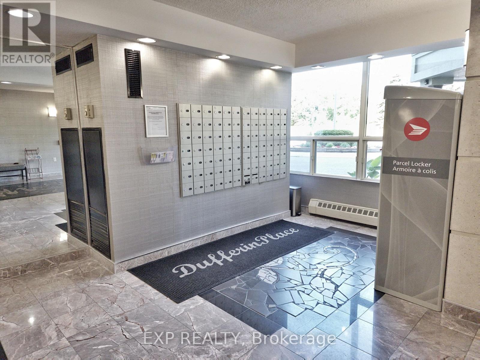 410 - 5100 Dorchester Road, Niagara Falls, Ontario  L2E 7H4 - Photo 3 - X12855660