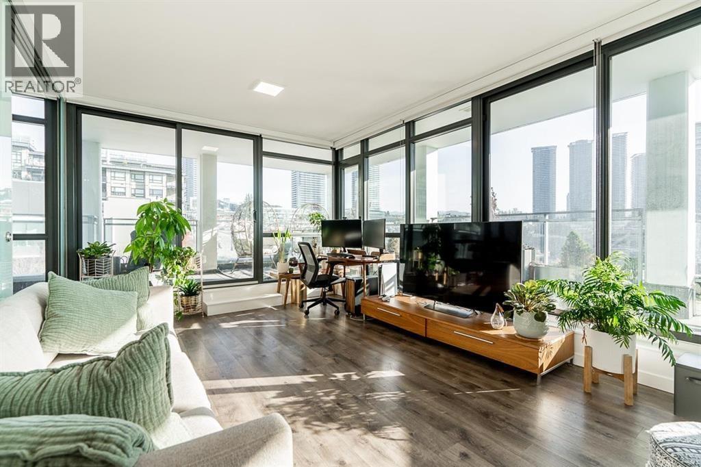 303 4488 Juneau Street, Burnaby, British Columbia  V5C 0M4 - Photo 8 - R3096044