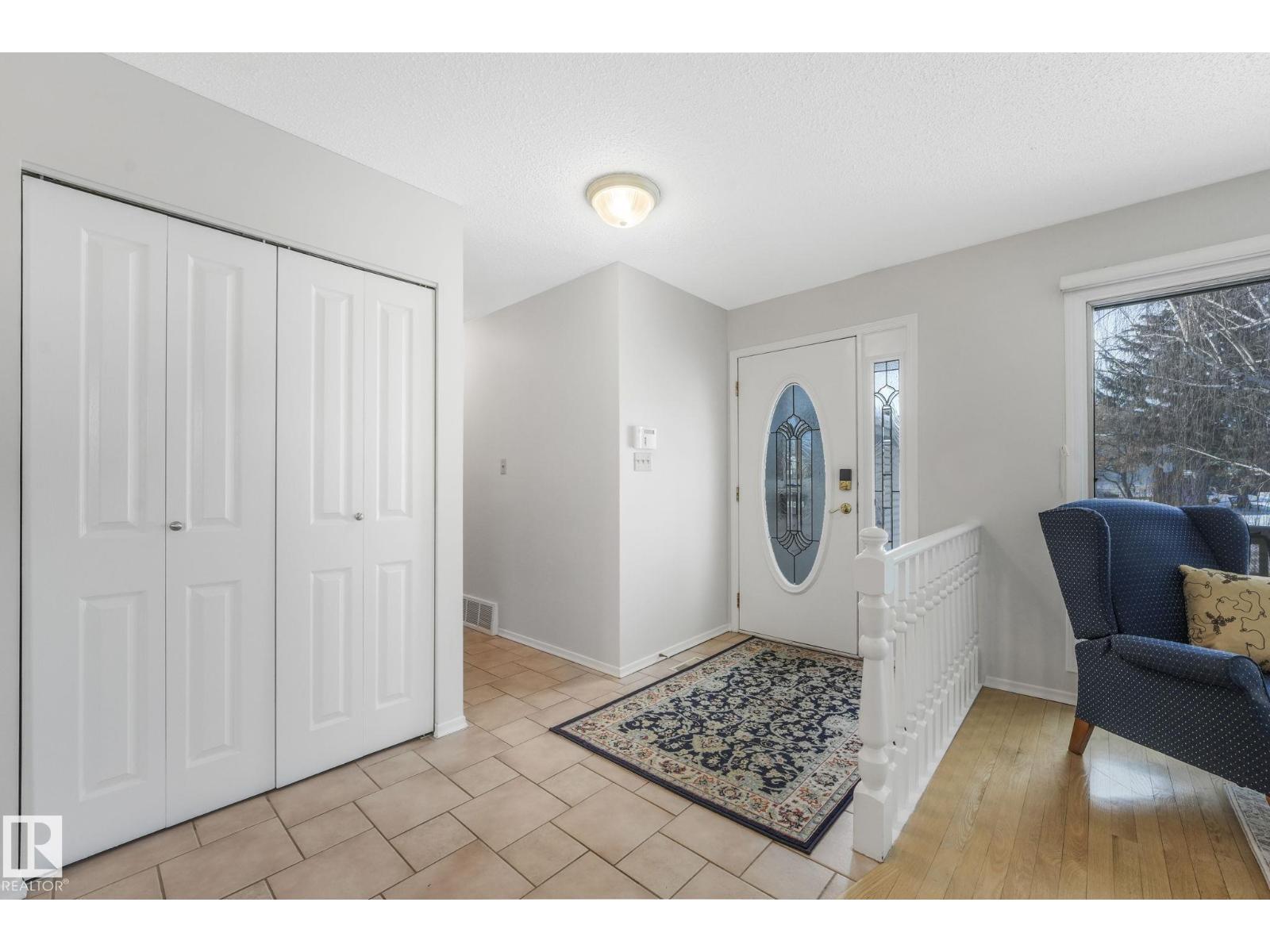 587 Wahstao Rd Nw, Edmonton, Alberta  T5T 2X9 - Photo 6 - E4476291