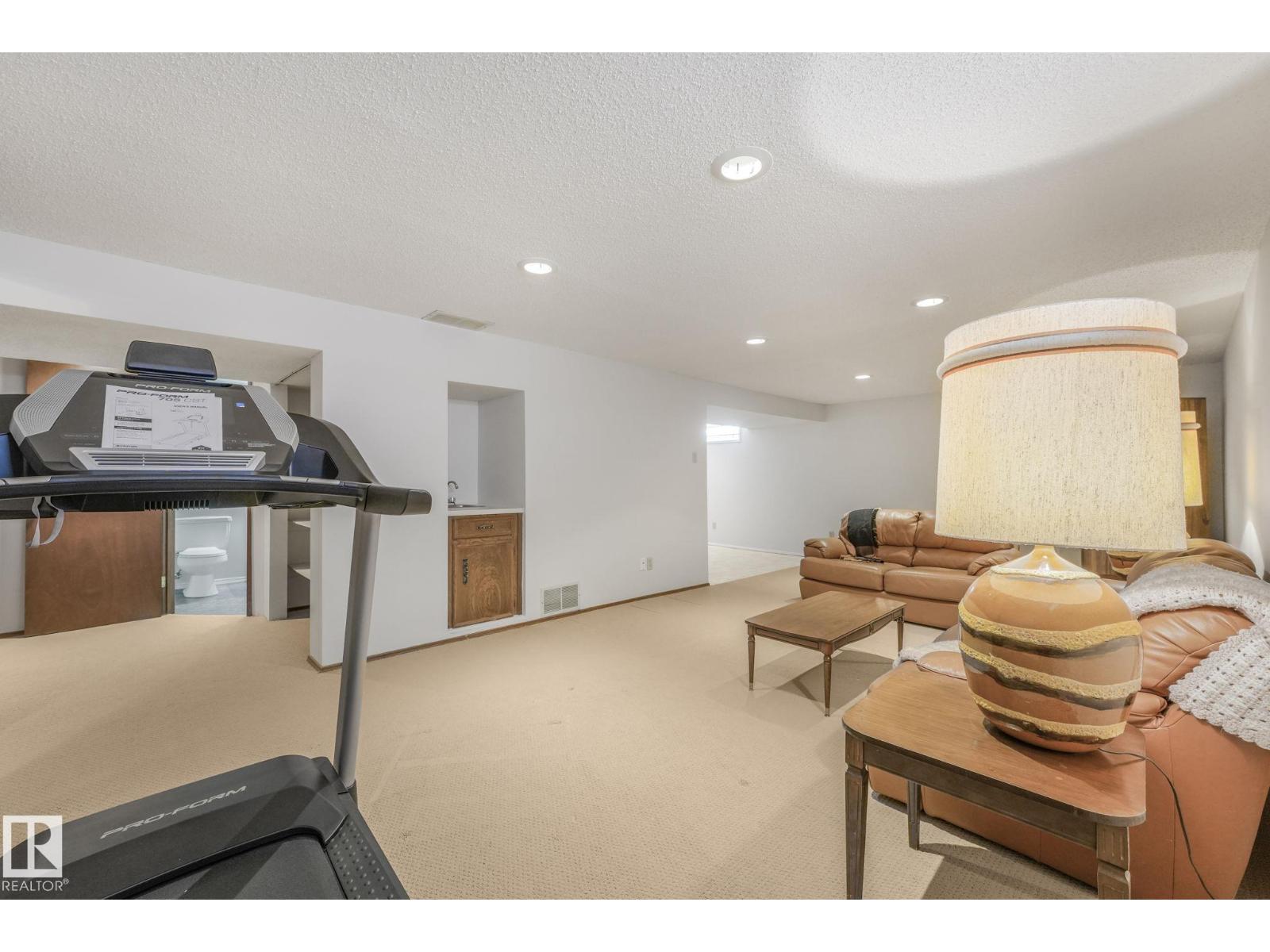 587 Wahstao Rd Nw, Edmonton, Alberta  T5T 2X9 - Photo 38 - E4476291