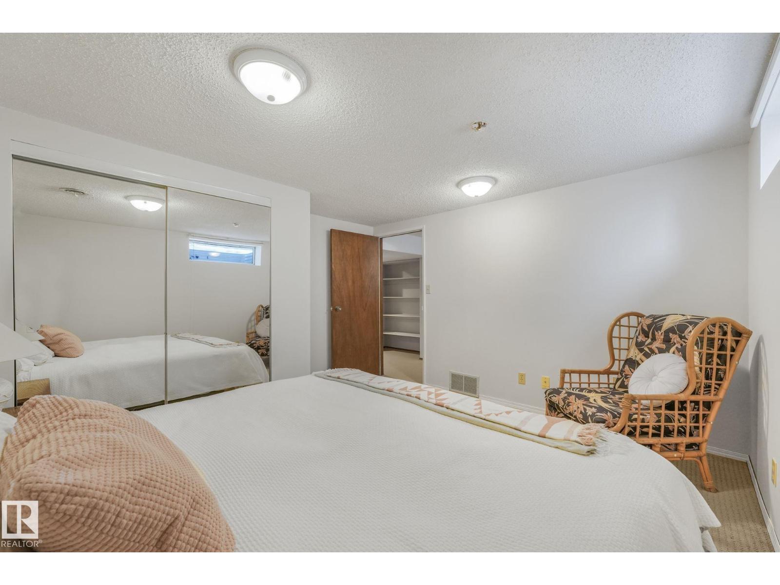 587 Wahstao Rd Nw, Edmonton, Alberta  T5T 2X9 - Photo 39 - E4476291