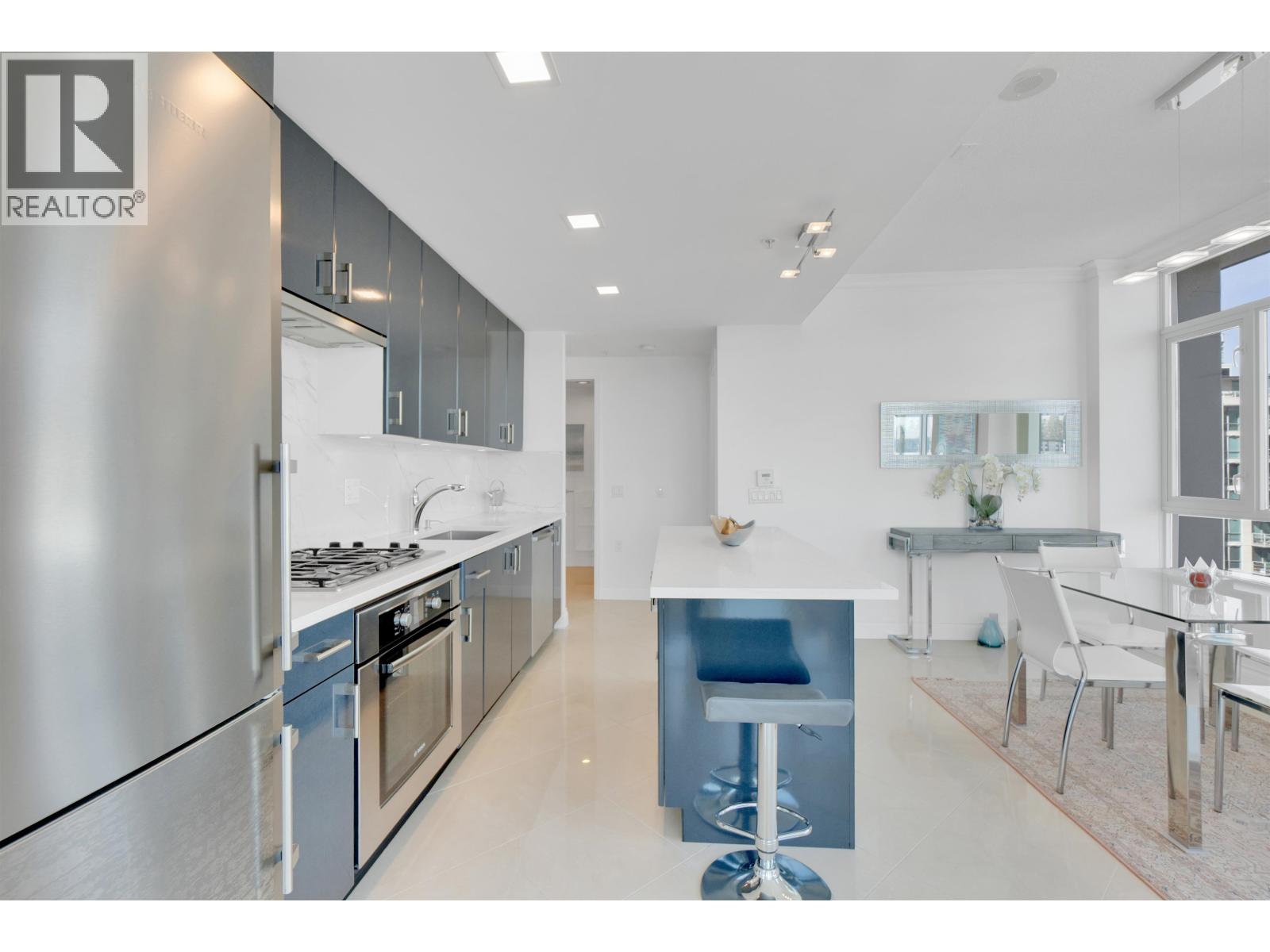 1102 172 Victory Ship Way, North Vancouver, British Columbia  V7L 0B5 - Photo 12 - R3096971