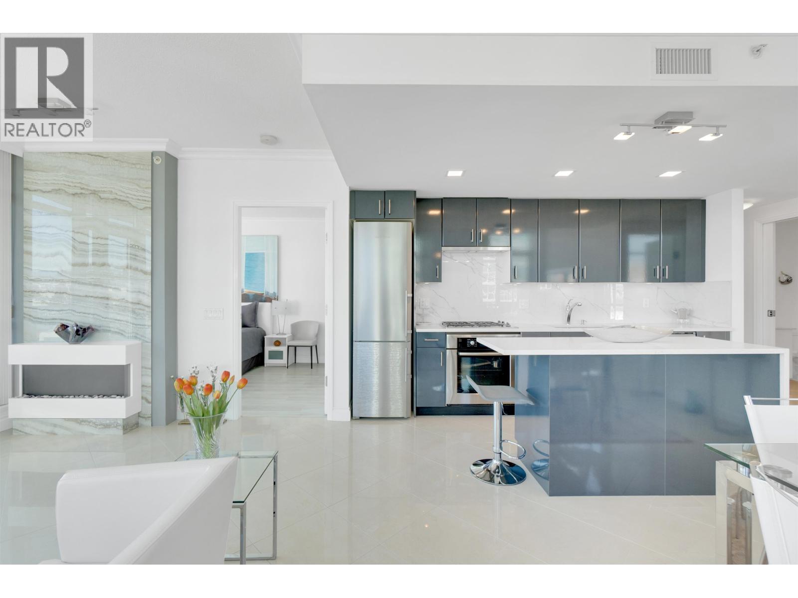 1102 172 Victory Ship Way, North Vancouver, British Columbia  V7L 0B5 - Photo 21 - R3096971