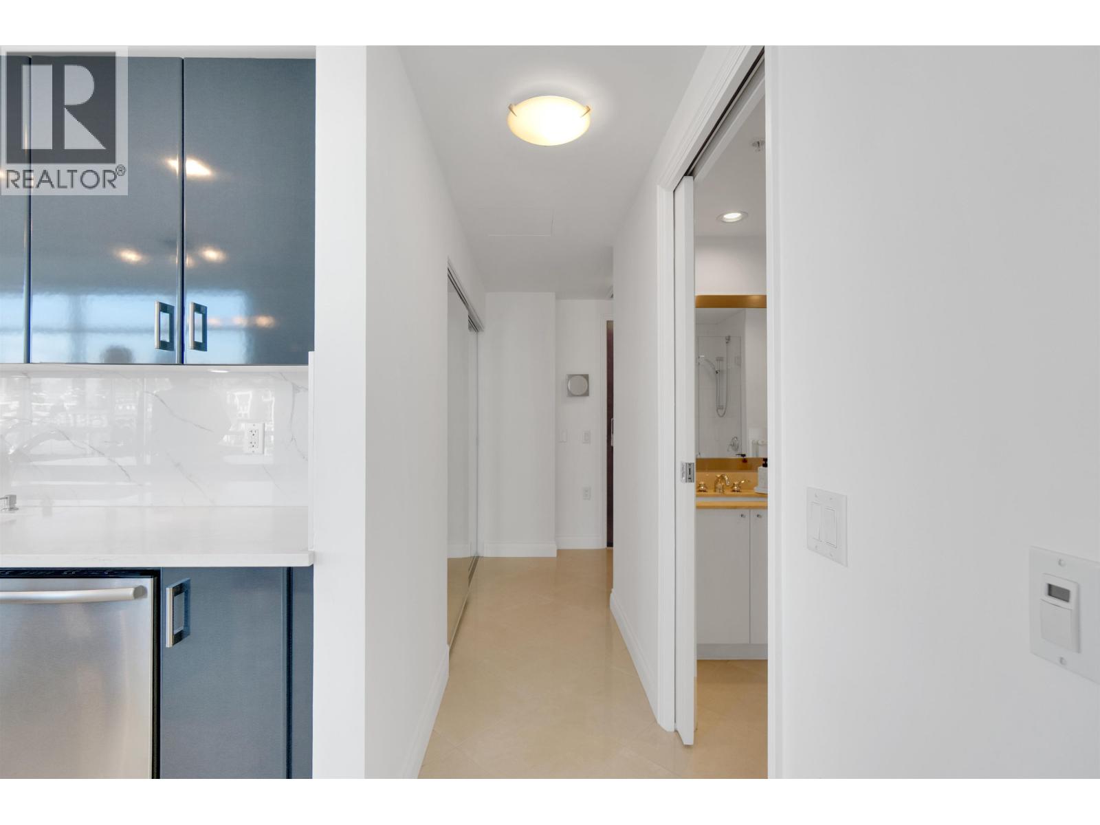 1102 172 Victory Ship Way, North Vancouver, British Columbia  V7L 0B5 - Photo 6 - R3096971