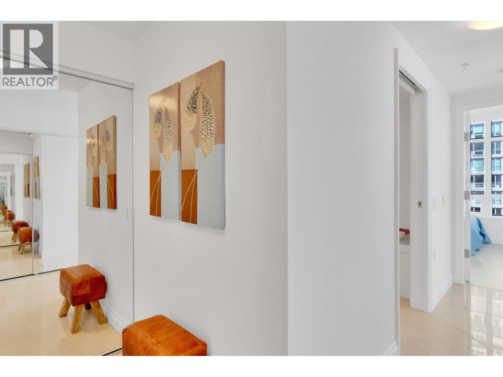 1102 172 Victory Ship Way, North Vancouver, British Columbia  V7L 0B5 - Photo 9 - R3096971